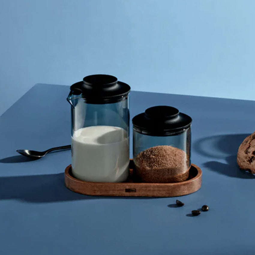 CREAMERS & SUGAR BOWLS