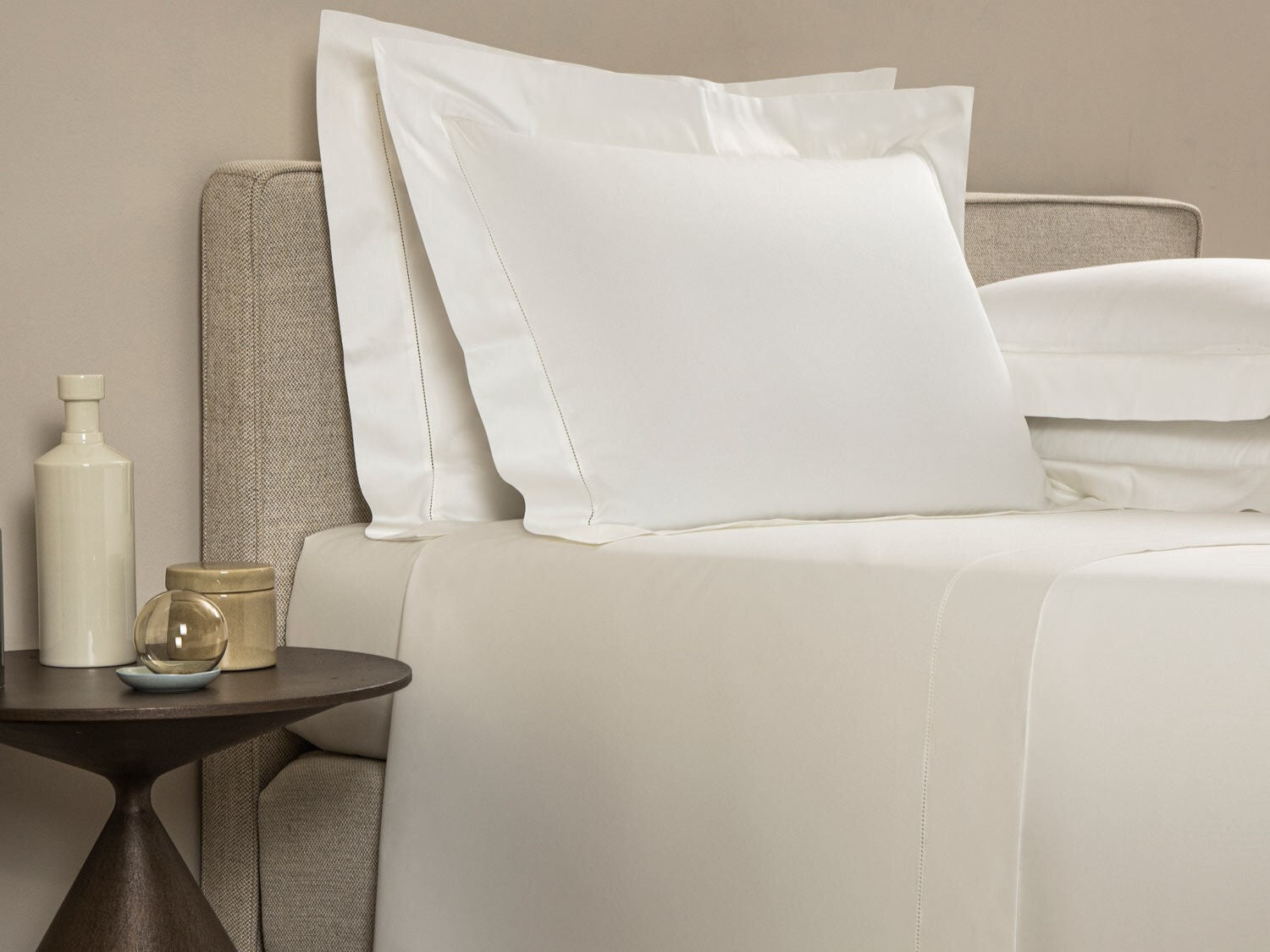 FLAT & FITTED SHEETS