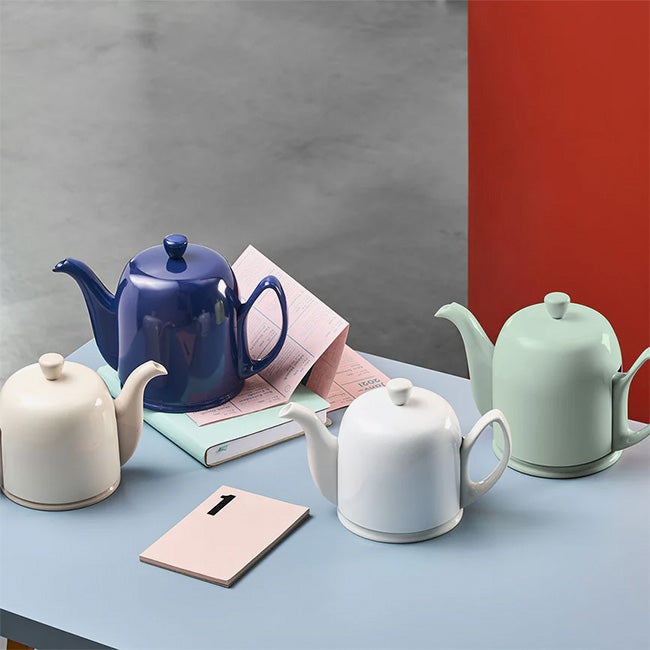 TEAPOTS & INFUSERS