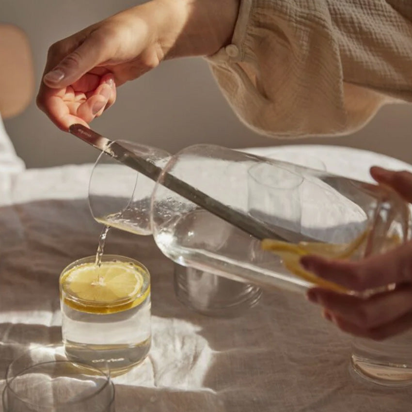 Aarke | Nesting Carafe et cuillère à mélanger