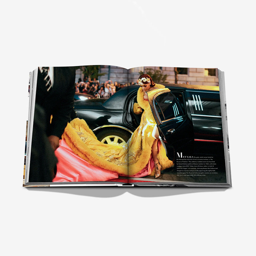 Assouline | Fifth Avenue: 200 Years of Stories and Legends