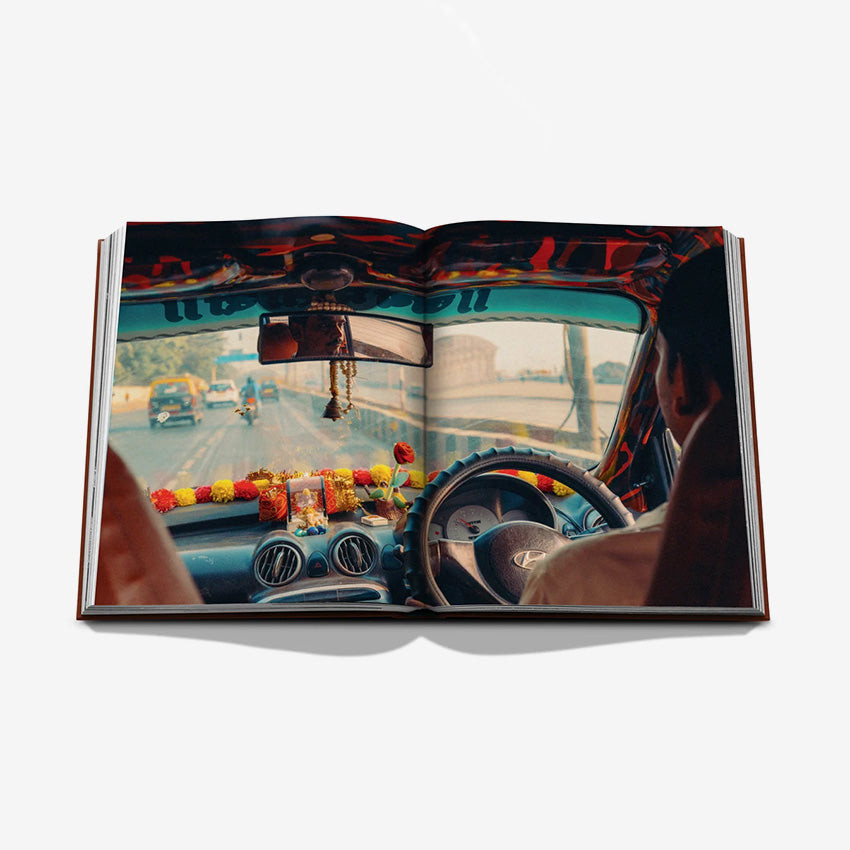 Assouline | Voyageurs du Monde : Manifeste pour le nouveau voyageur