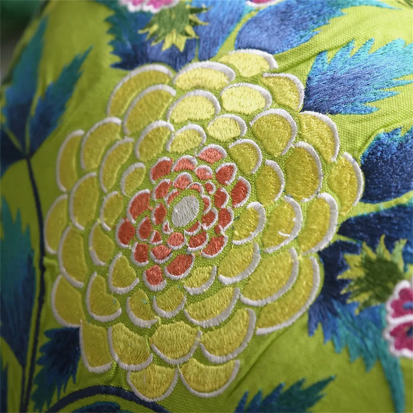 Christian Lacroix | Brocart Décoratif Coussin brodé citron vert 