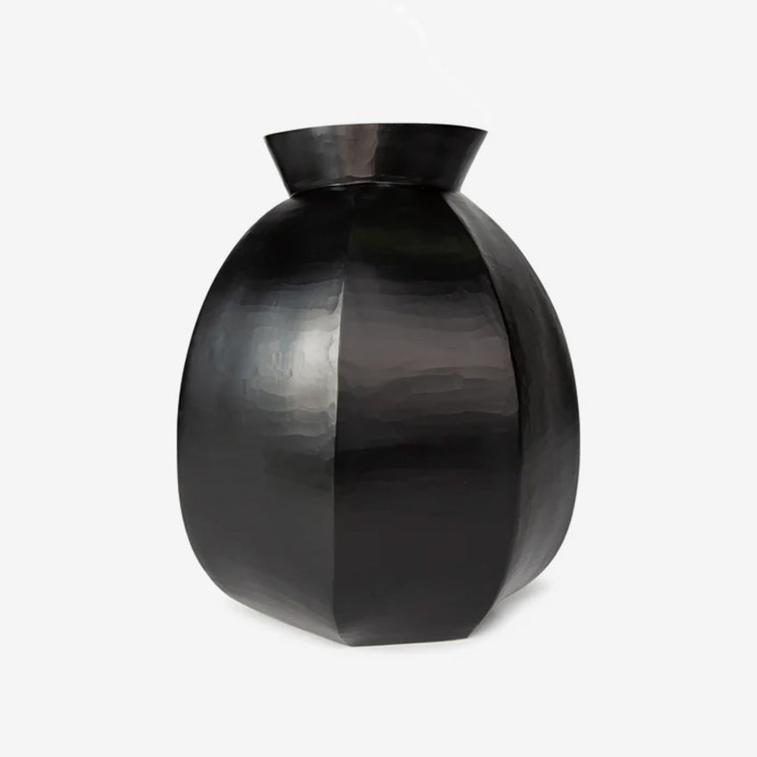 Guaxs | Karakol Vase
