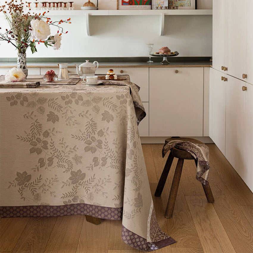 Le Jacquard Francais | Manor Lane Tablecloth