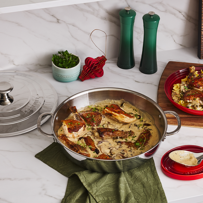 Le Creuset | Braisière en acier inoxydable avec couvercle