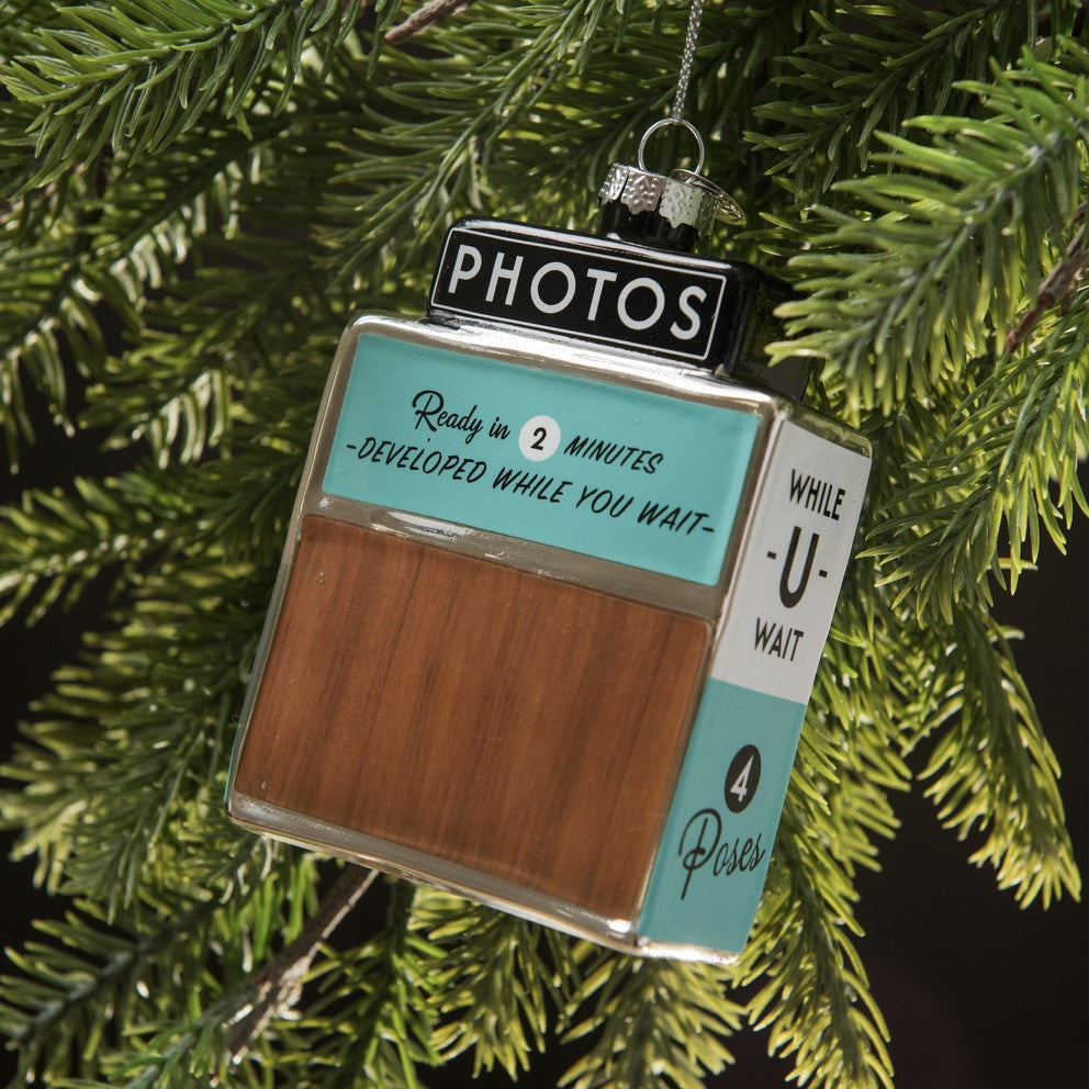 Love & Victory | Boule de Noël Photo Booth