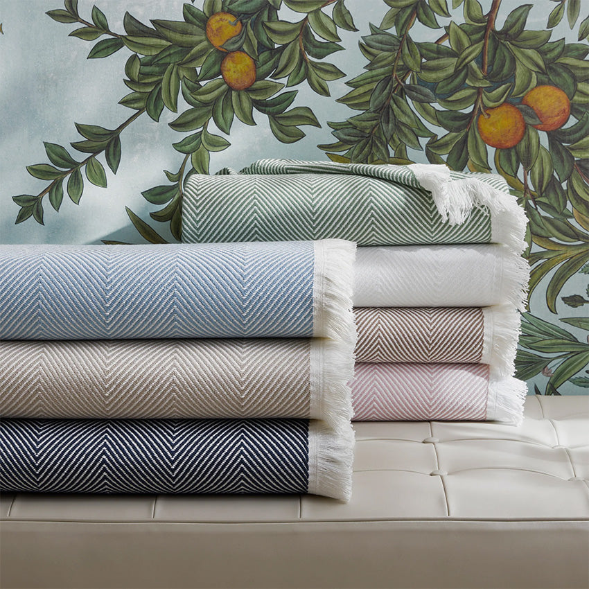 Matouk | Leo Oversize Throw