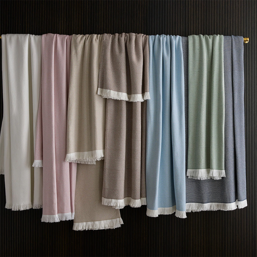 Matouk | Leo Oversize Throw