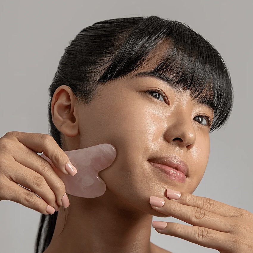Mont Lai | L'outil de lifting facial Gua Sha