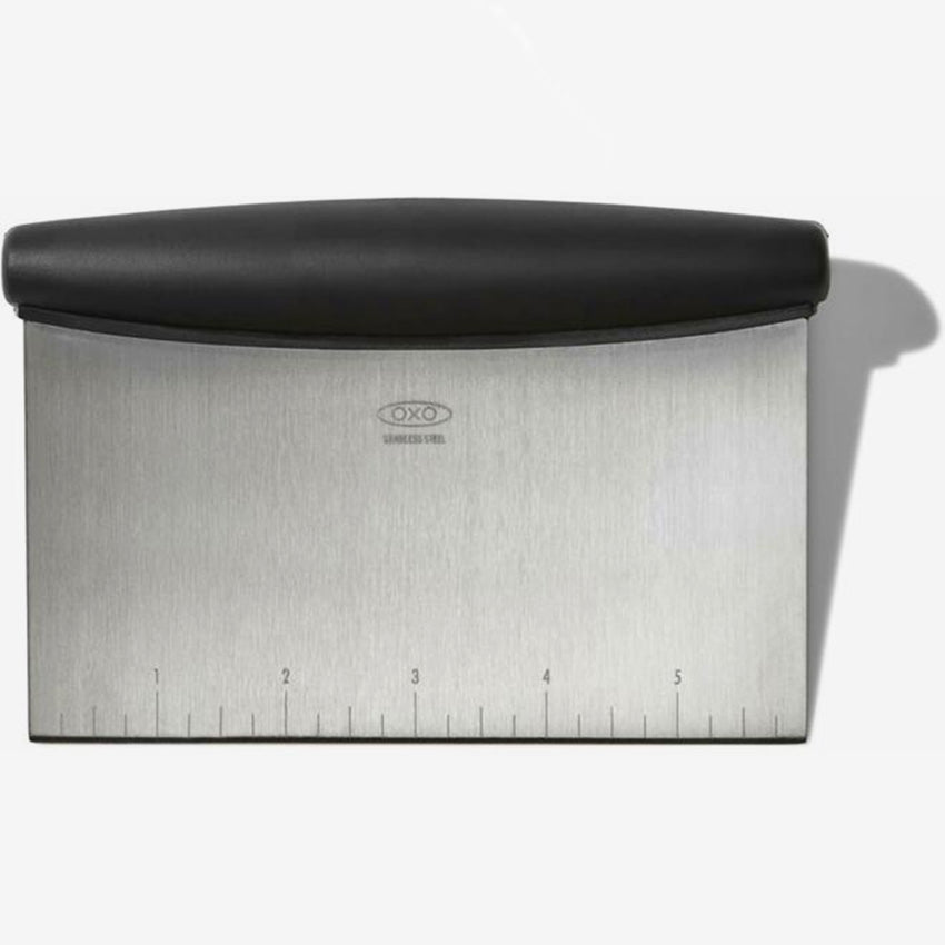 OXO Grattoir à pâtisserie en acier inoxydable noir L : 6 in