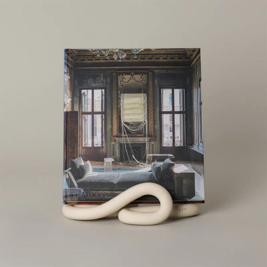Sin | Lumbra Book Stand