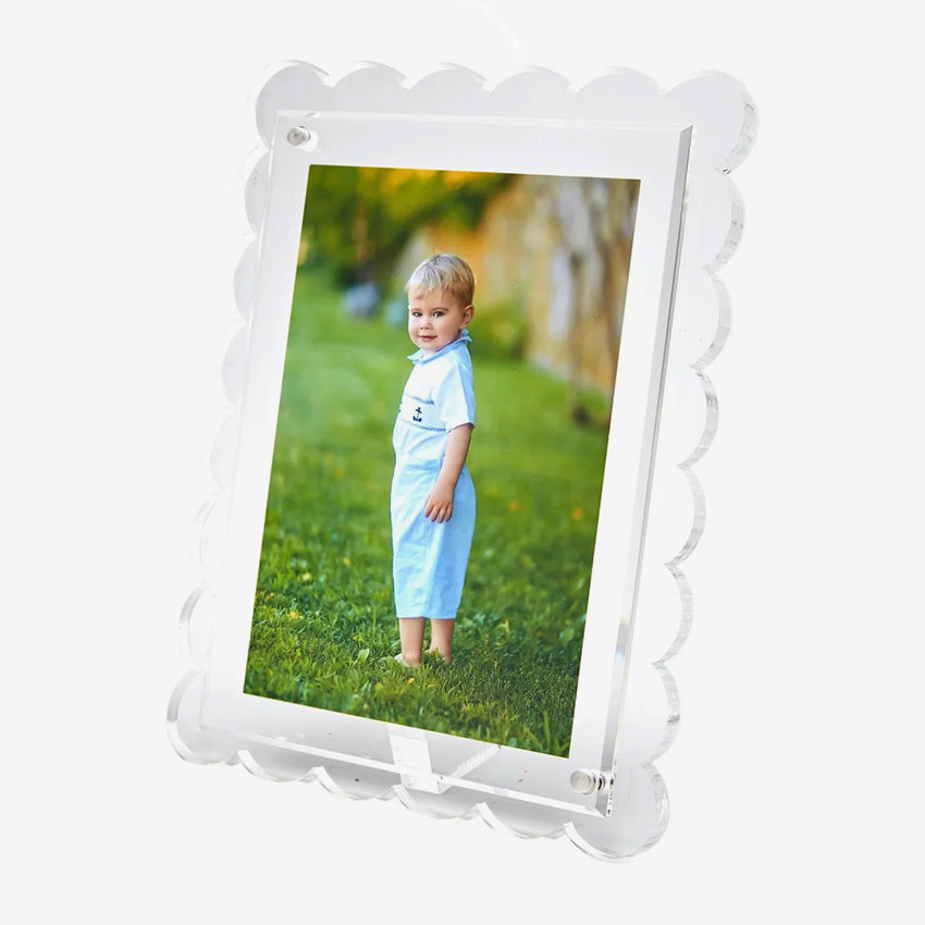 Tara Wilson Designs | Scallop Frame - 4 x 6"
