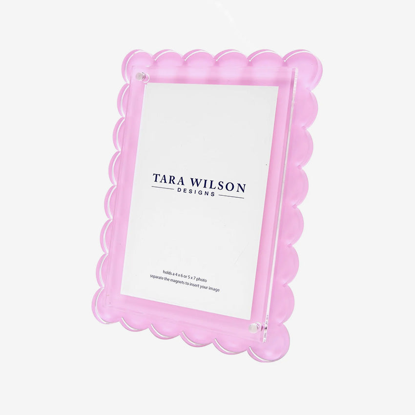 Tara Wilson Designs | Scallop Frame - 4 x 6"