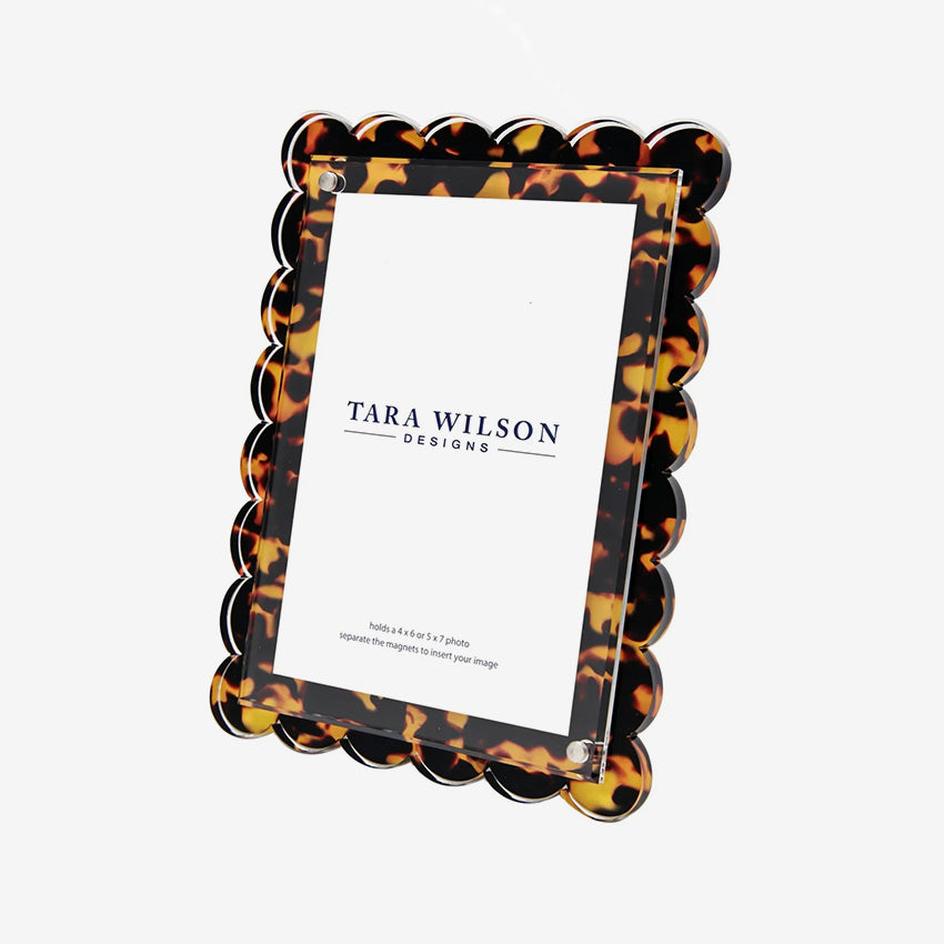 Tara Wilson Designs | Scallop Frame - 4 x 6"