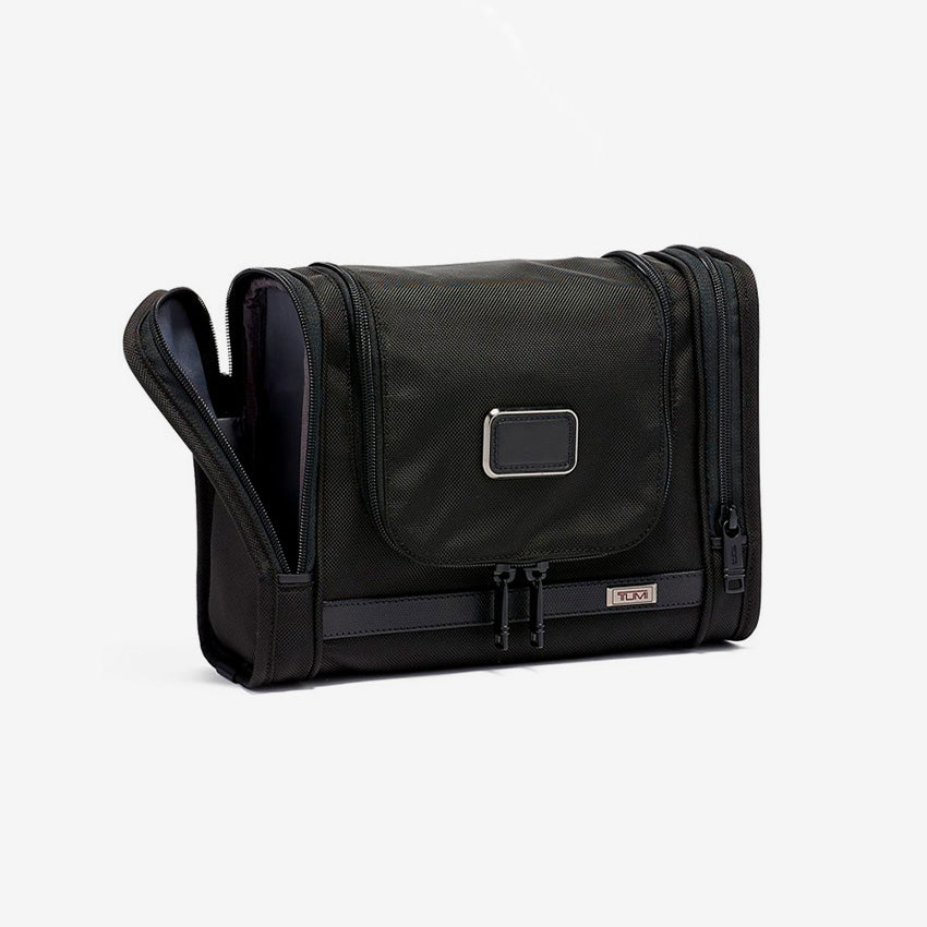 Tumi | Alpha 3 Hanging Travel Kit