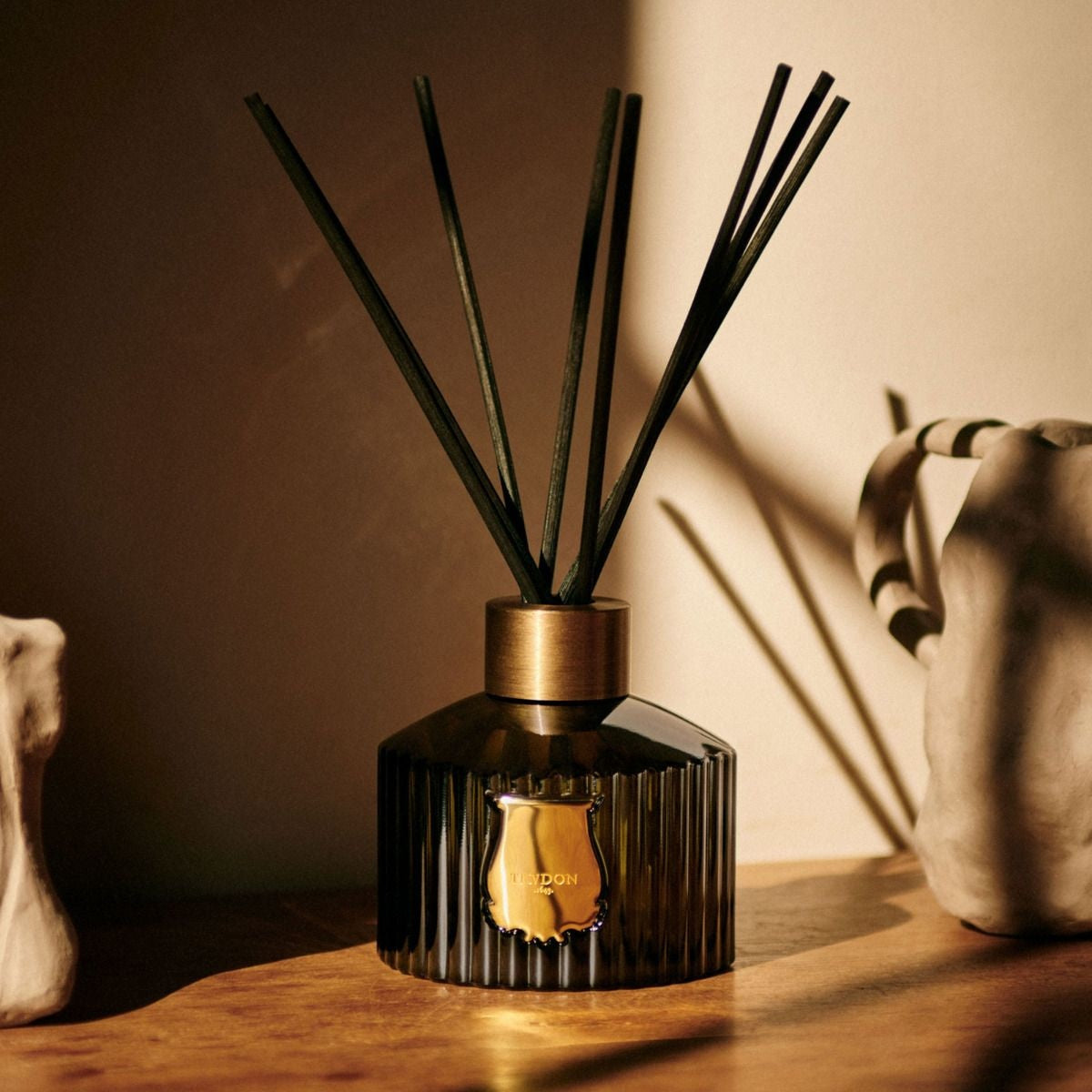 Maison Lipari Le Diffuseur Cyrnos Diffuser - 350ML  CIRE TRUDON.